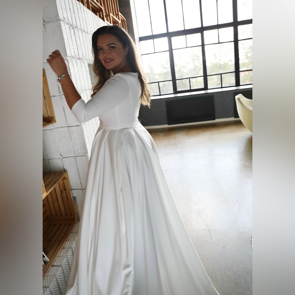 NWOT Romantic A-line Wedding Dress Bridal Gown | Light Ivory | 1X 18W 20W